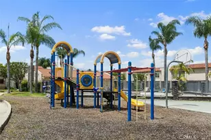 700 W La Veta, Orange, CA 92868 - Photo 29