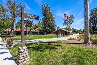 2914 Fallbrook Drive, Santa Ana, CA 92706 - Photo 21