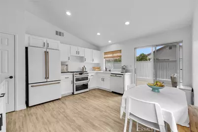 175 Paperbirch Circle, Corona, CA 92881 - Photo 11