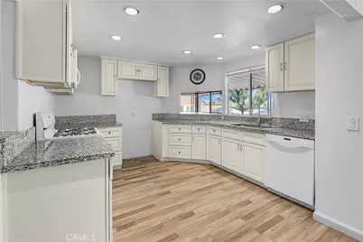 38200 Via Del Largo, Murrieta, CA 92563 - Photo 7