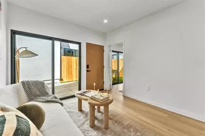 1604 1/2 N Kingsley, Los Angeles, CA 90027 - Photo 3