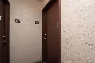 801 S Lyon, Santa Ana, CA 92705 - Photo 21