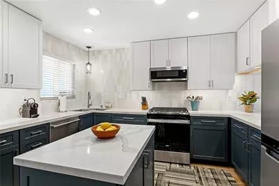223 14th Street, Huntington Beach, CA 92648 - Photo 9