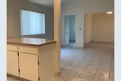 11414 Strathern, North Hollywood, CA 91605 - Photo 5