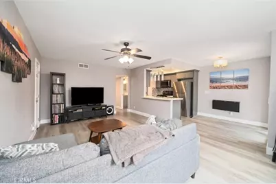609 S. Newhope St Unit B, Santa Ana, CA 92704 - Photo 3