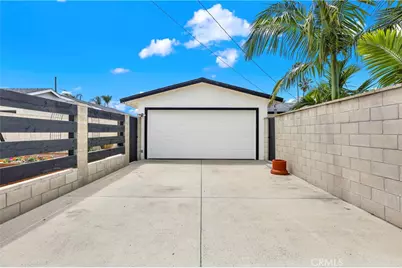 8401 Indianapolis, Huntington Beach, CA 92646 - Photo 35