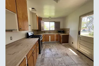 1115 Fonthill, Torrance, CA 90503 - Photo 3