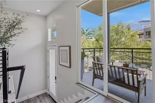108 Rockefeller, Irvine, CA 92612 - Photo 3