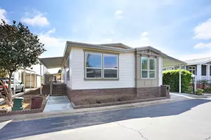 129 La Ronda, Tustin, CA 92780 - Photo 3