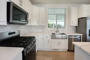 129 La Ronda, Tustin, CA 92780 - Photo 7