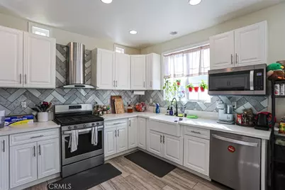 11040 Encanto, El Monte, CA 91731 - Photo 7
