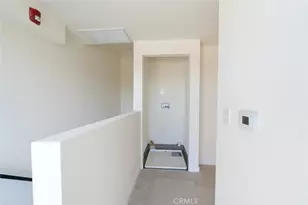 1041 W Leighton Ave, Los Angeles, CA 90037 - Photo 15