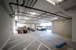 1041 W Leighton Ave, Los Angeles, CA 90037 - Photo 9