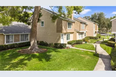 52 Greenbough, Irvine, CA 92614 - Photo 3