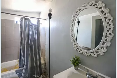 10223 S Grevillea, Inglewood, CA 90304 - Photo 47