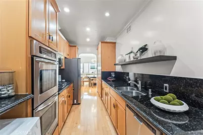 11928 Kiowa #105, Los Angeles, CA 90049 - Photo 7