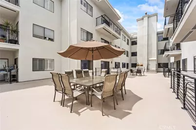 11928 Kiowa #105, Los Angeles, CA 90049 - Photo 21