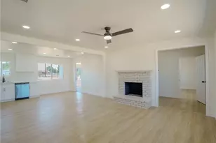 21865 Fox, Apple Valley, CA 92307 - Photo 5