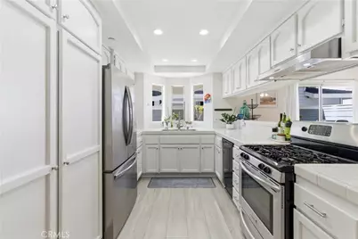19116 Queensport Lane #E, Huntington Beach, CA 92646 - Photo 11