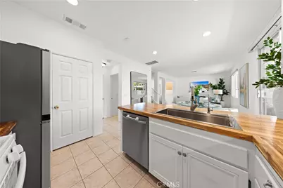2 Tradition Pl, Irvine, CA 92602 - Photo 15