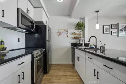 661 W 6th #B, Tustin, CA 92780 - Photo 7