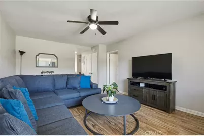 661 W 6th #B, Tustin, CA 92780 - Photo 3