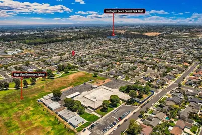 17711 Edwards, Huntington Beach, CA 92647 - Photo 33