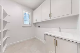 242 Sutters Ml, Irvine, CA 92602 - Photo 37
