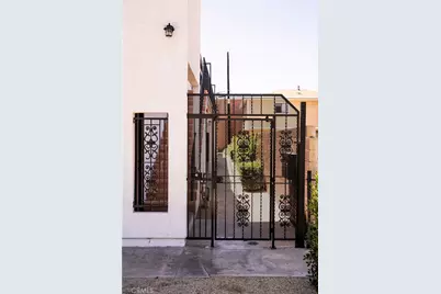 13025 Roselle Avenue, Hawthorne, CA 90250 - Photo 43