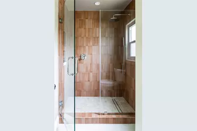 13025 Roselle Avenue, Hawthorne, CA 90250 - Photo 9