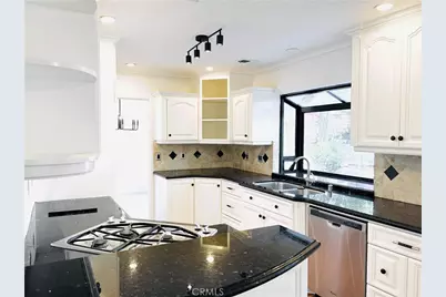 1160 Via Ravenna, Redlands, CA 92374 - Photo 9