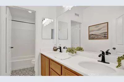 48 Walbert, Ladera Ranch, CA 92694 - Photo 29
