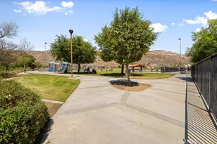 23564 Via Solana, Moreno Valley, CA 92557 - Photo 19