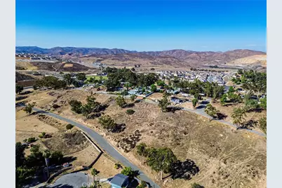 16374 Bailey Street, Lake Elsinore, CA 92530 - Photo 13