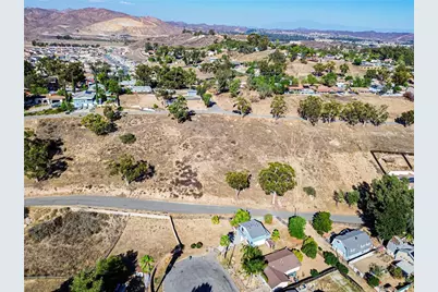 16374 Bailey Street, Lake Elsinore, CA 92530 - Photo 11