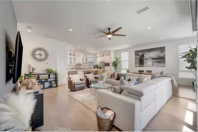 2105 Two Harbors Circle, Costa Mesa, CA 92627 - Photo 5