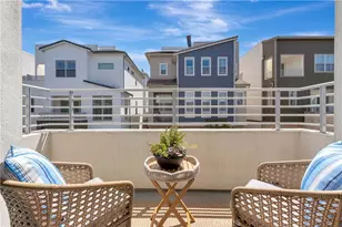 2105 Two Harbors Cir, Costa Mesa, CA 92627 - Photo 55