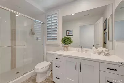 2105 Two Harbors Circle, Costa Mesa, CA 92627 - Photo 17