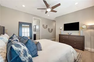 2105 Two Harbors Cir, Costa Mesa, CA 92627 - Photo 35
