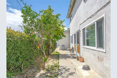 10921 Walnut, Los Alamitos, CA 90720 - Photo 57