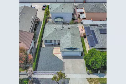10921 Walnut, Los Alamitos, CA 90720 - Photo 3