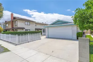10921 Walnut, Los Alamitos, CA 90720 - Photo 3