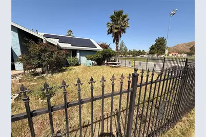 3294 Roberds, San Bernardino, CA 92405 - Photo 13