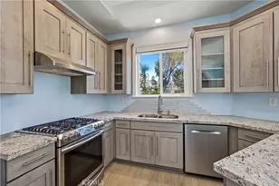 26201 Sunnyglen Ave, Laguna Hills, CA 92653 - Photo 9