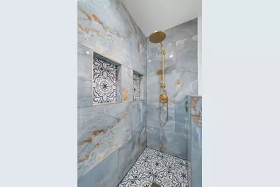 15401 Saticoy Street, Van Nuys, CA 91406 - Photo 19