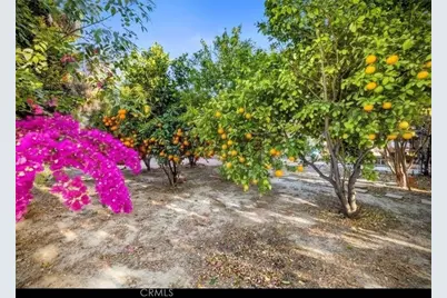 15401 Saticoy Street, Van Nuys, CA 91406 - Photo 29