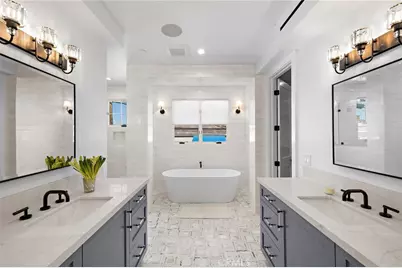 330 Onyx Avenue, Newport Beach, CA 92662 - Photo 15
