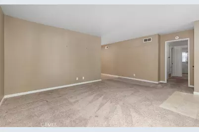 10715 Lynn Circle, Cypress, CA 92630 - Photo 5