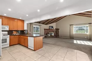 10715 Lynn Cir, Cypress, CA 92630 - Photo 13