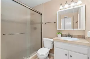 10715 Lynn Cir, Cypress, CA 92630 - Photo 19